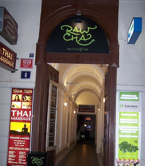 Rawcha, entrance from main road at Rawcha in Prague