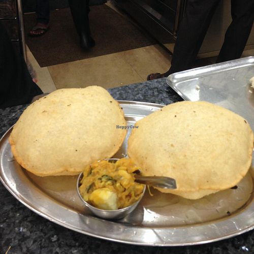 Poori with potato at Amirthaa in Colombo