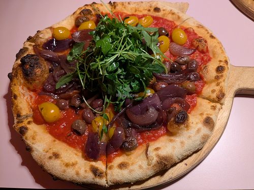 Vegano pizza at Mercato Italiano in Bridport