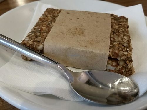 date bar at Cafe Pinson - Poissonniere in Paris