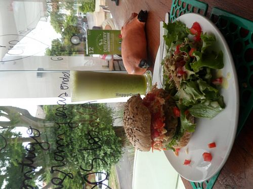 Big green juice and a lentil burger w/lots of yummy salad : ) at Be Okay in Asuncion