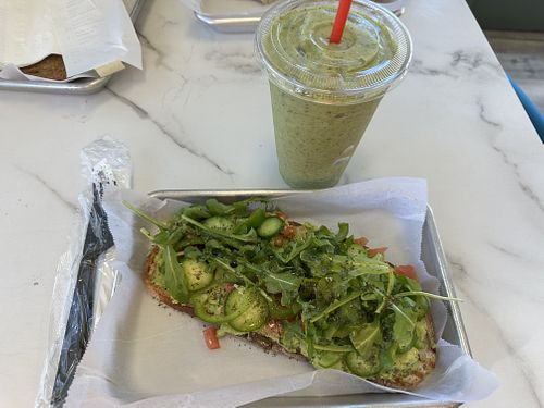 Avocado toast was fresh and quite delicious  at Elmisa Cafe in Escondido