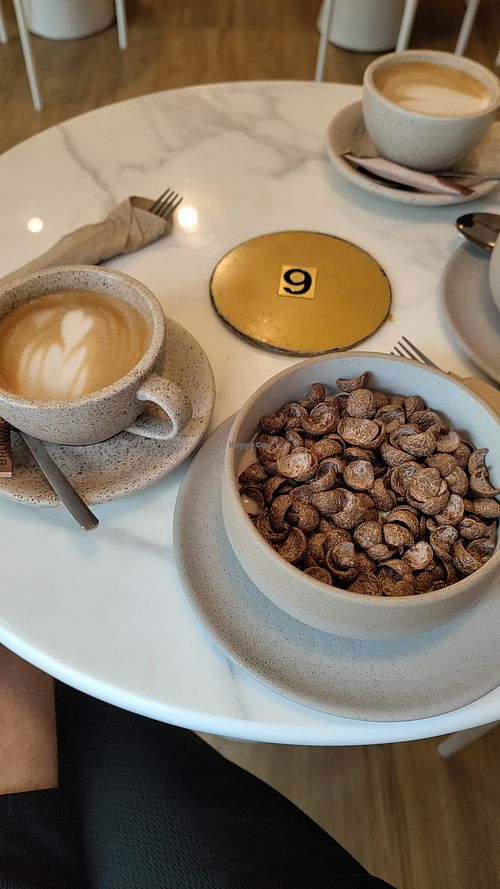 Cornflakes mit Hafermilch at Little Wild Cafe Khaosok in Khlong Sok
