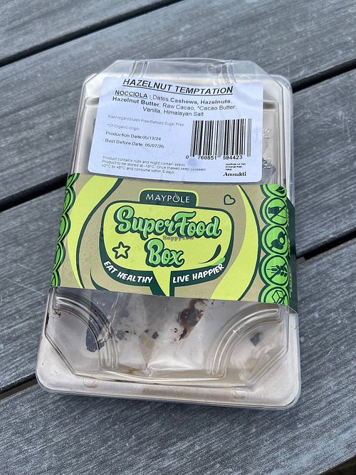 Haselnuss Rohveganer Kuchen at Maypole in Pembroke