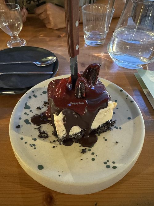   at Fysarmónika Mezedopoteíon in Athens