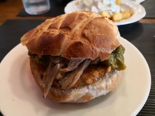 Hambueguesa vegana at Rekalde Taberna in San Sebastian