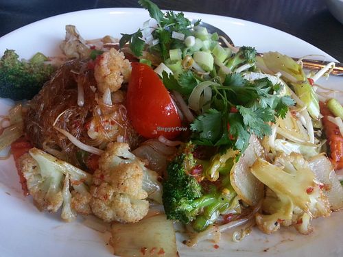 rice noodles and veggies at Araya's Place in Los Angeles