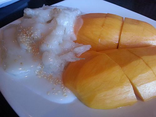mango sticky rice at Araya's Place in Los Angeles