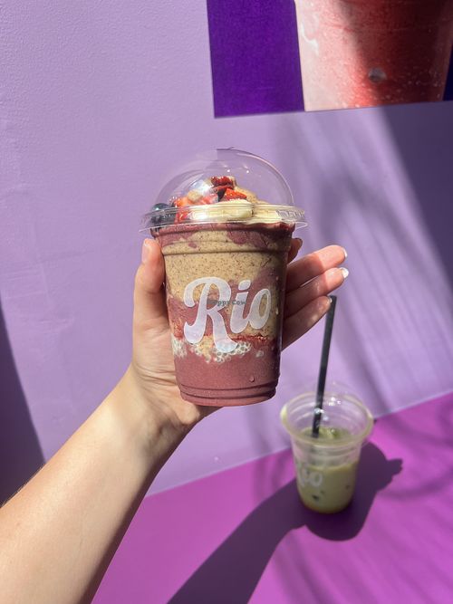 So worth it! Must try for if you’re in the area, my non vegan friends LOVED the menu also. The matcha is amazing and the Acai is a dream💛  at RIO AÇAÍ in Prague