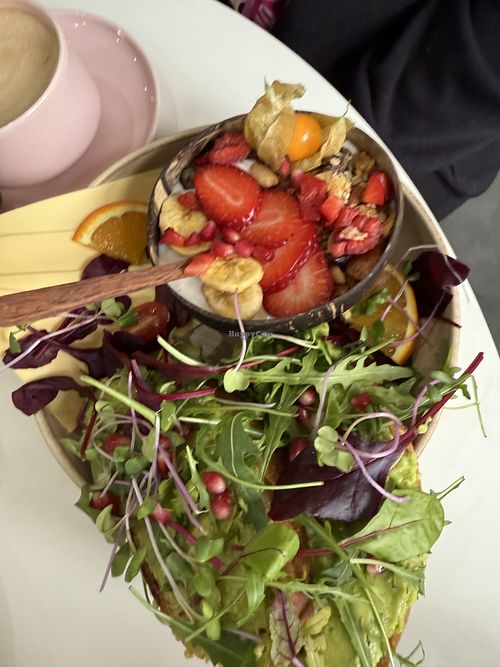 Veganes Frühstück   at Goldie Cafe  in Furth Im Wald