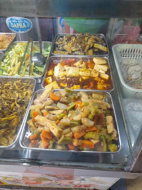 Com chay selection at Sen Vàng in Ho Chi Minh City