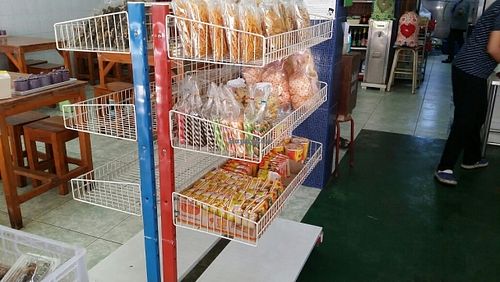packaged food for sale at Krua Sukapap Kwan Yin in Udon Thani