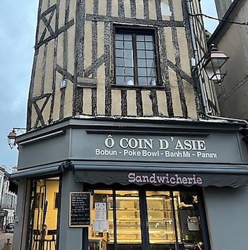   at Ô Coin d'Asie in Auxerre