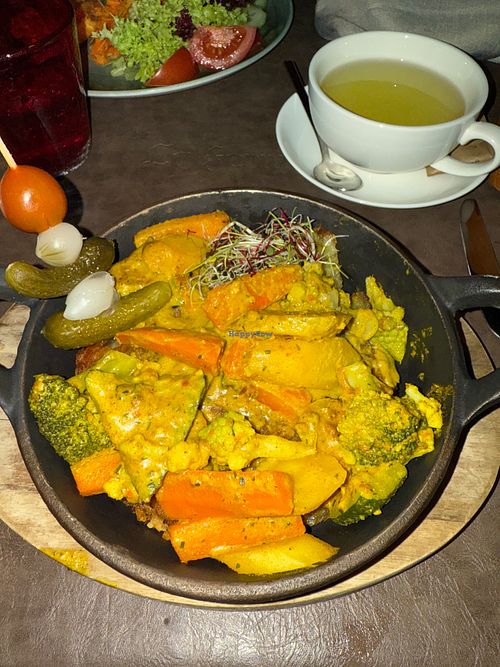 Röstis aux légumes curry at La Ferme  in Zinal