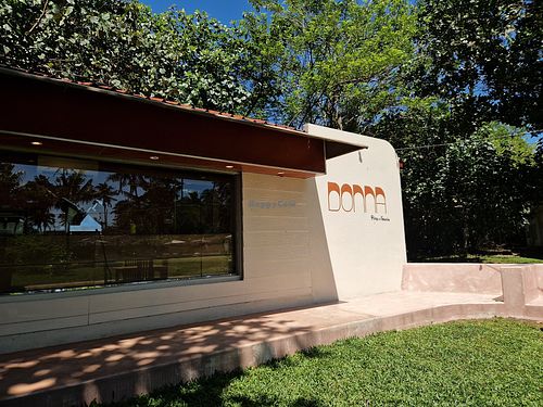 Cute little outdoor area at DONNA in Ahangama