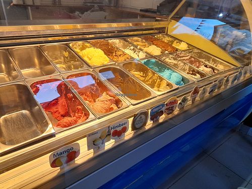 Selection of different ice creams at Eis Café Dolce Vita in Kappelrodeck