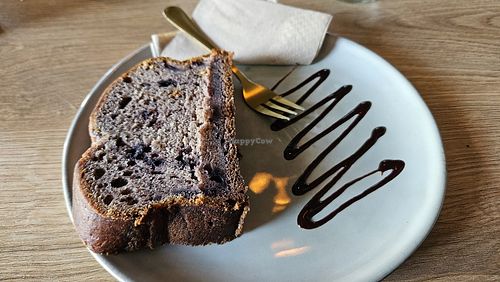 Banana bread with blueberries at Coffee Brew Düsseldorf CAFÉ & BAR in Dusseldorf