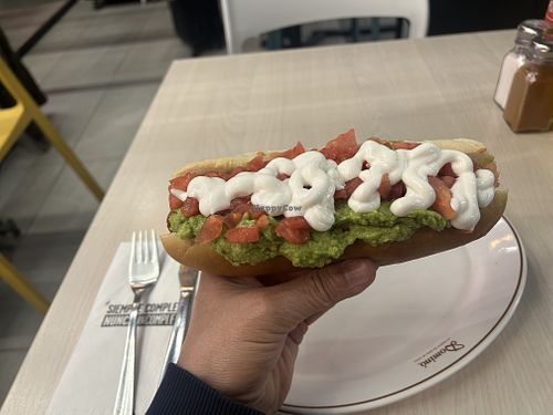 Good size serve  at SCL - Dominó - T1 in Santiago