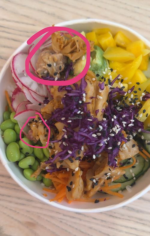 Cross contamination in vegan poke bowl  at Pokawa in Marseille