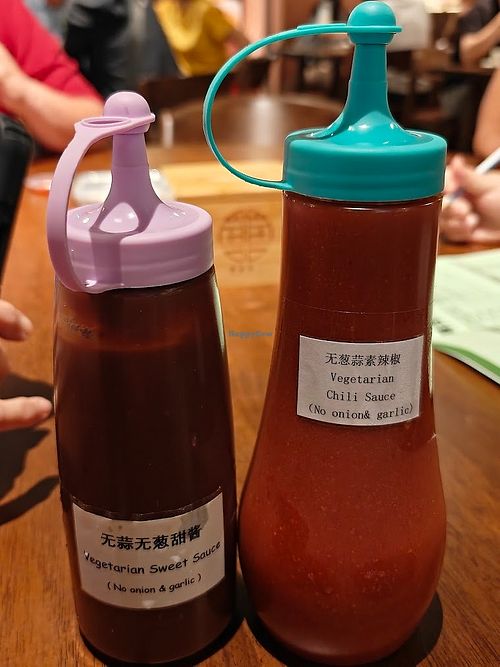 Restaurant provides alliums-free chilli and sweet sauce. There have separate cutlery and cooking pots for vegetarian food. at WahKee Dim Sum in Ipoh