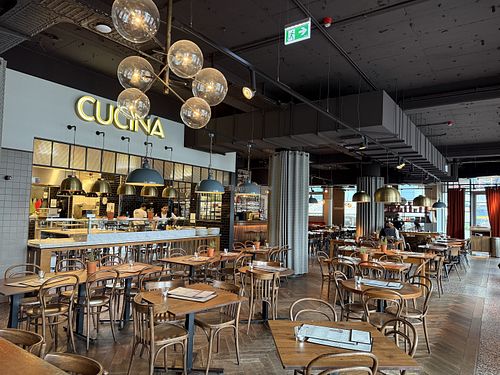 Inside   at L'Osteria - Kennedyplatz in Essen