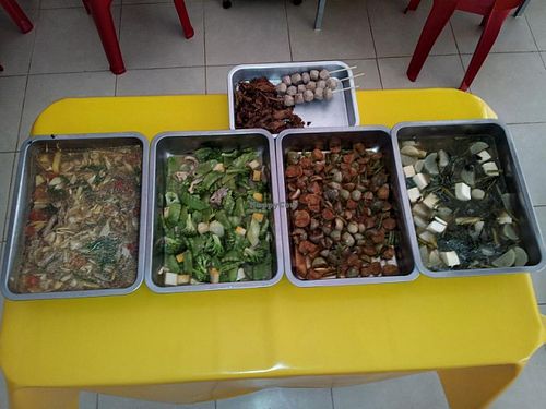 vegetarian meals at Ram Poeng Vegetarian in Chiang Mai