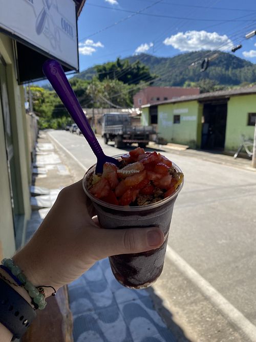 Açai with granola and strawberries  at Las Purple Acai in Sapucai-mirim