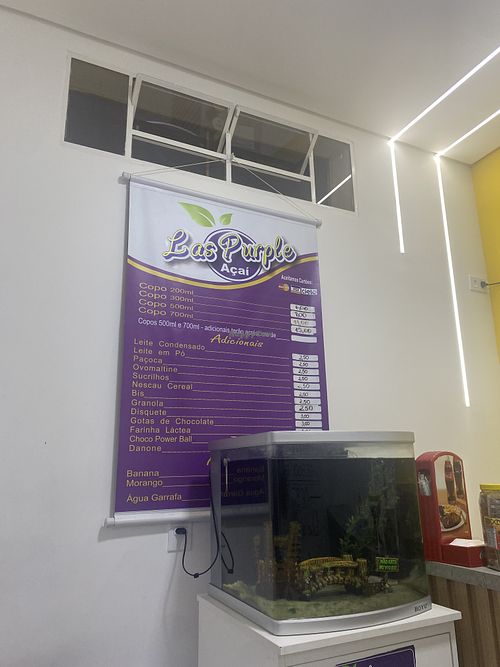 Menu  at Las Purple Acai in Sapucai-mirim