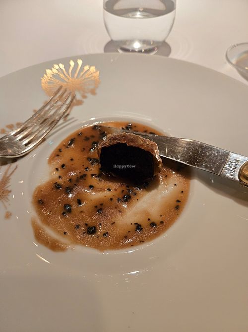 What's inside: truffle goodness at Les Saisons in Tokyo