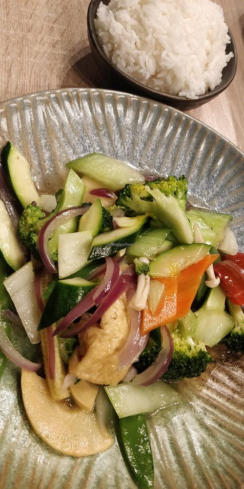 Veggies with tofu at Origami Sushi House in Vienna