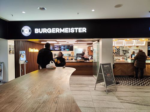 Order station at Burgermeister - Bahnhof Winterthur  in Winterthur