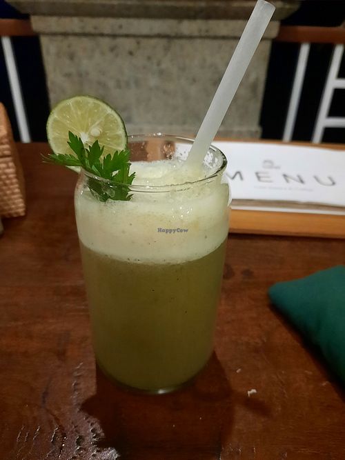 Detox smoothie at Tulsi Eatery & Coffee in Ubud