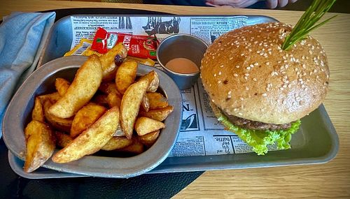 Vegan burger with french fries  at Hotel & Restaurant Fines in Santa Magdalena
