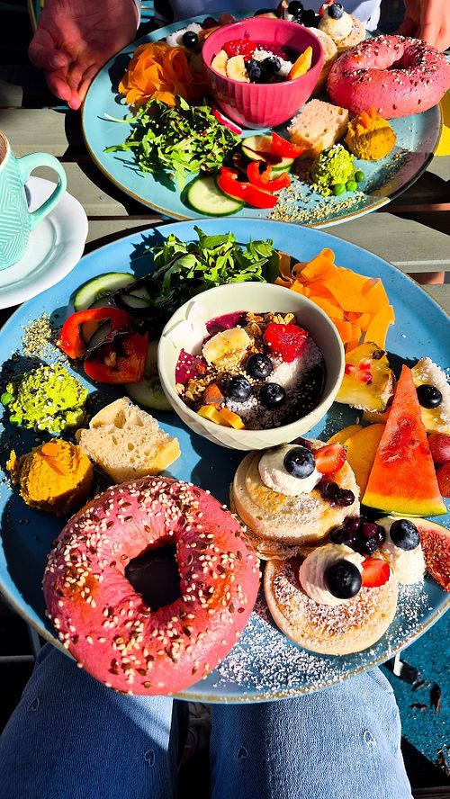  at Waui Maui Café in Voecklabruck