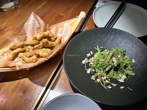  at Yì Huān Xǐ Sù Shí - 逸欢喜素食 in Shanghai