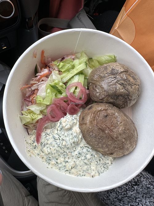 Tofu skagen baked potato  at Picnic  in Tornio