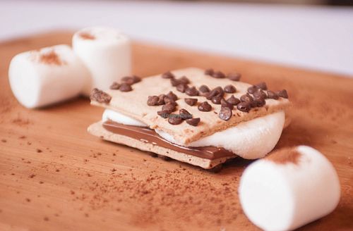 Graham Crackers (5 flavors) You can make the best s'mores with our plain, sugar cinnamon, chocolate chip, and chocolate graham crackers at Gluten Free Things in Arvada