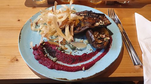 Grilled eggplant served with yuca-chips at Bossa Brew House in Sagres