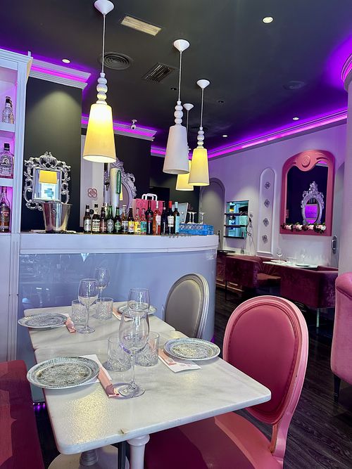 Beautiful deco  at Miss Sushi in Murcia