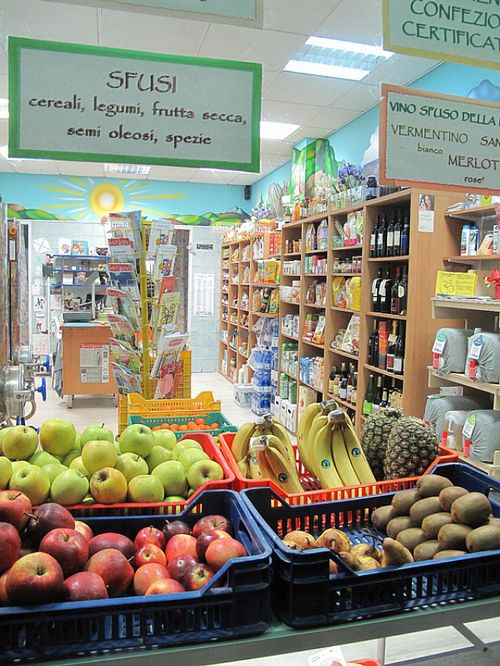 shop window at Punto di Vino in Grosseto