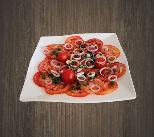 Tomato Salad Extra Virgin Olive Oil at Samlee's Garden in Pakxe