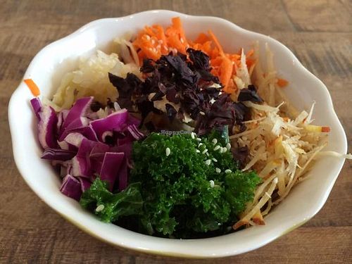 macro-bowl  at The Bee in West Palm Beach