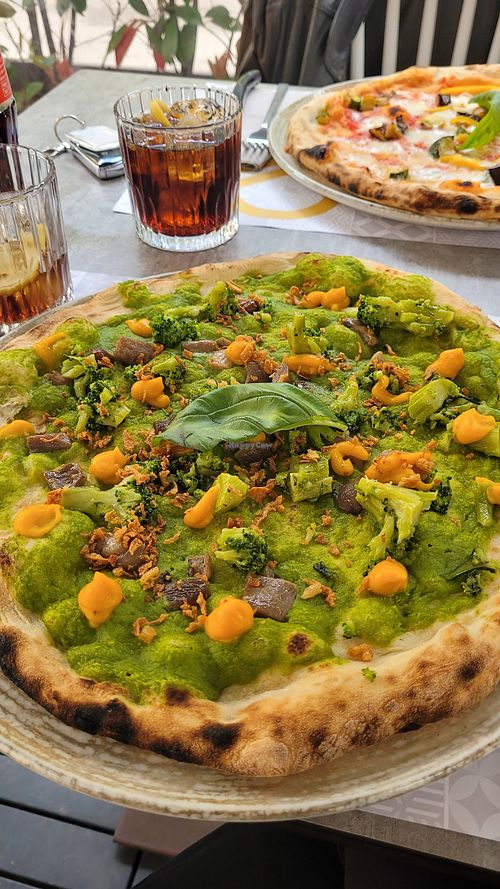 Pizza Cordiale at Fiorillo in Monza