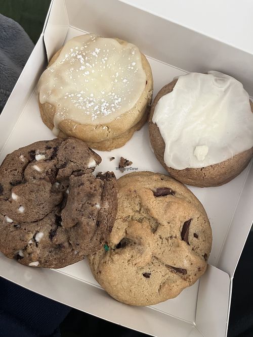 4 pack of leftovers  at MidnighTreats in College Park