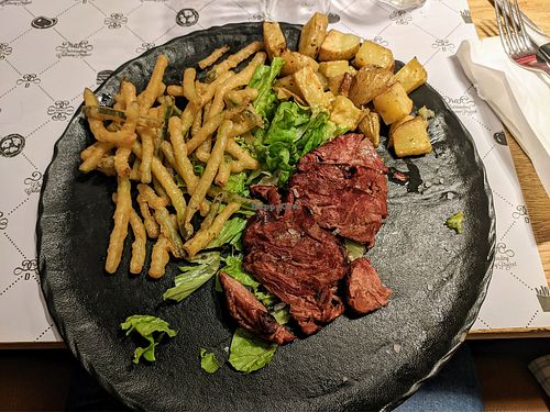 Vegan steak (la potato mash ha il burro, attenzione) at Draft Diner in San Marino City