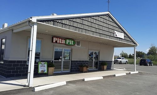 Store front   at Pita Pit in Strathroy