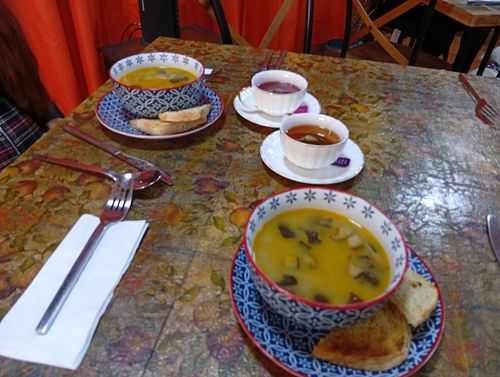 Menú de domingo: Sopa de cebada con shiitake. Deliciosa! at Ceres in La Calera