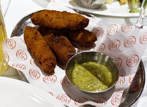 Croquettes cochonnes at Daimant Saint-Honoré in Paris