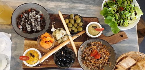 A breadboard at L'instant Planche in Vichy