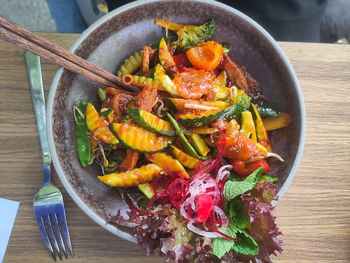 Spicy zucchini main at Ha Veggie - Isarvorstad in Munich